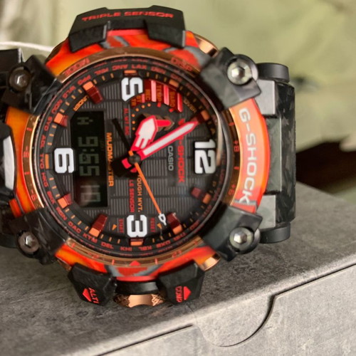 Casio G-SHOCK Mudmaster Flare Red 40th Anniversary GWG-2040FR-1AER New