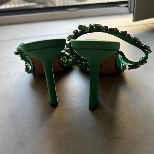 Zara sandals new with straps and beads, size 37, green