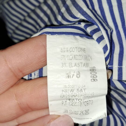 Striped blouse with ruffles and open shoulders like new, size M