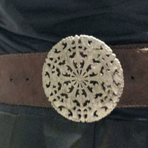 Suede belt like new, chocolate color with large round metal buckle