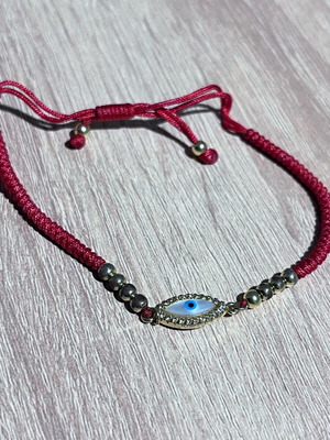 Red bracelet with eye like new