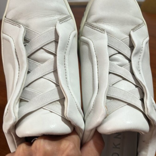 DKNY leather sneakers like new, very comfortable, size 38, white