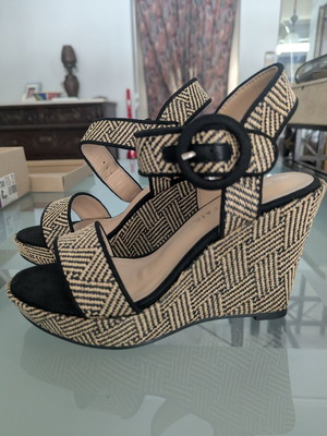 Jenny Fairy platform sandals size 38 new, black and beige