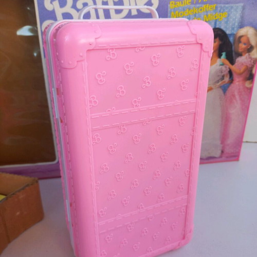 Barbie Fashion Trunk 1991 Mattel new, intact contents
