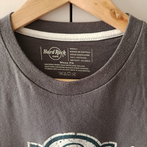 Hard Rock Cafe T shirt like new, size S, gray