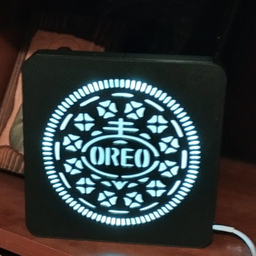 3D Εκτυπωμένο Φωτιστικό μπισκότο Oreo, φιλικό προς το περιβάλλον υλικό PLA