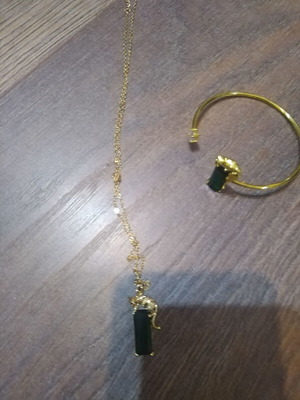 Jewelry set faux bijou like new with pendant, bracelet, ring and hairpin