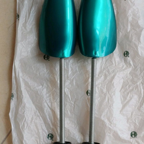 Plastic Shoe Trees like new, 2 green pairs and 1 brown pair