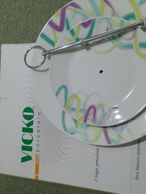 Vicko two-tier serving platter