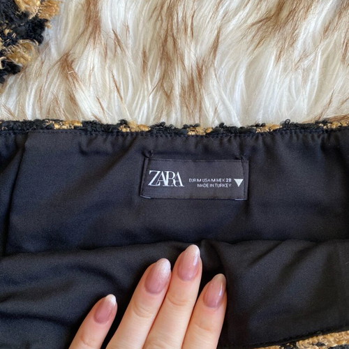 Zara set with cropped blazer and mini skirt like new, black and yellow