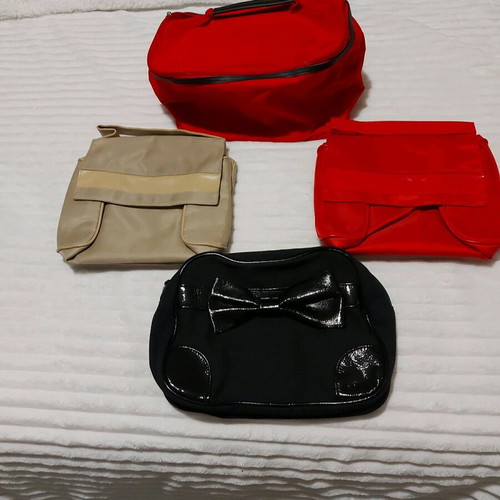 Toiletry bags like new, set of 4 pieces