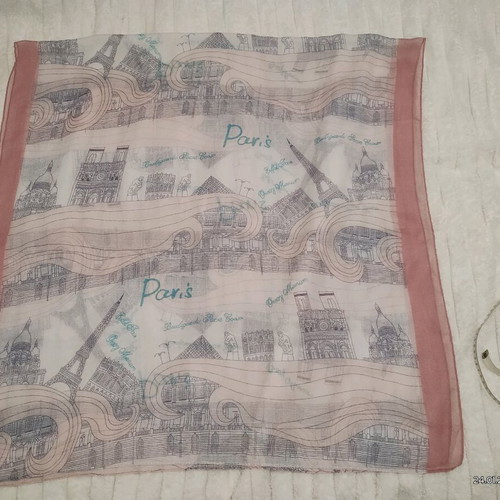 Cotton scarf 80/160 cm like new, multicolored souvenir from Paris