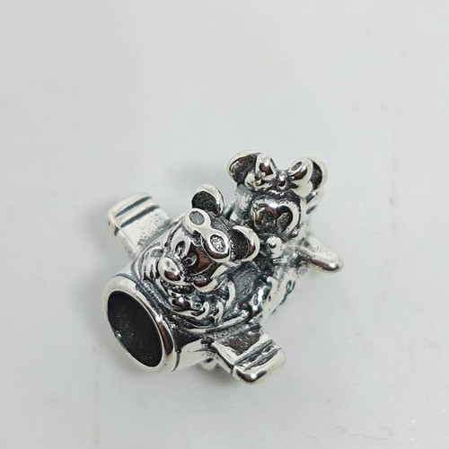 Mickey and Minnie Love Disney S925 Silver Charm like new
