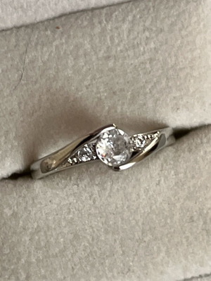 Silver 925 ring new, size 6, silver color