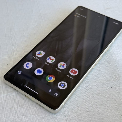 Google Pixel 7 smartphone used, 128GB, white
