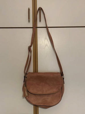 Shoulder bag like new, pink, spacious with many pockets