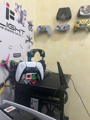 Βάση χειριστηρίου PlayStation κατόπιν παραγγελίας