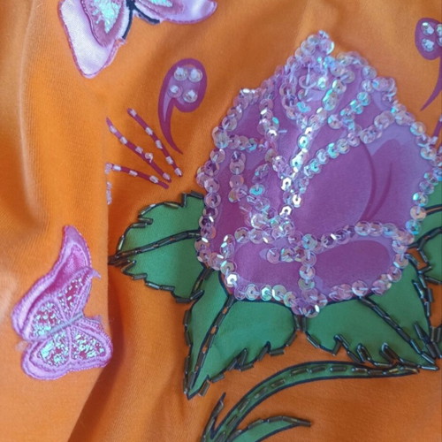 Elisa Immagine orange top L-XL like new with sequined rose and butterflies