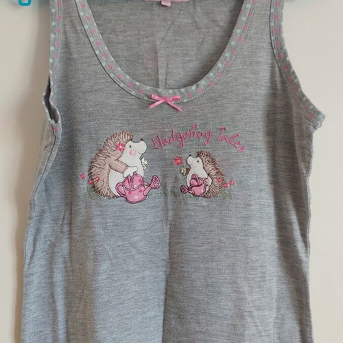 Sleeveless pajama top size 12, like new, grey