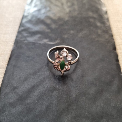 Set of 3 rings with blue, green and white stones
