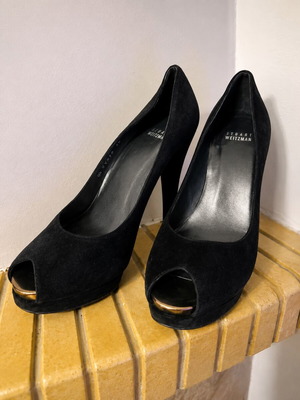 Stuart Weitzman Peep Toe Pumps Used, Black Size 38