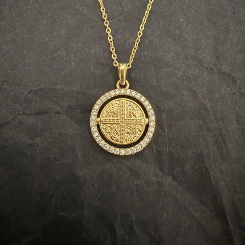 Konstantinato necklace with rhinestones, stainless steel, gold color