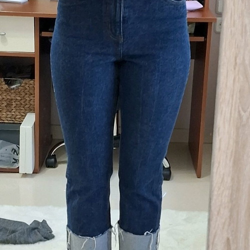 Vero Moda jeans like new, size S with detail at hem