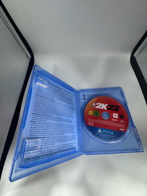NBA 2K22 PS4 used