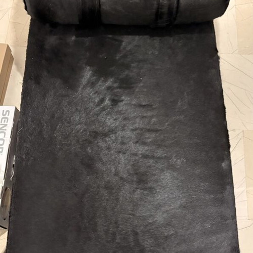 Black recliner like new, length 1.80m width 75cm