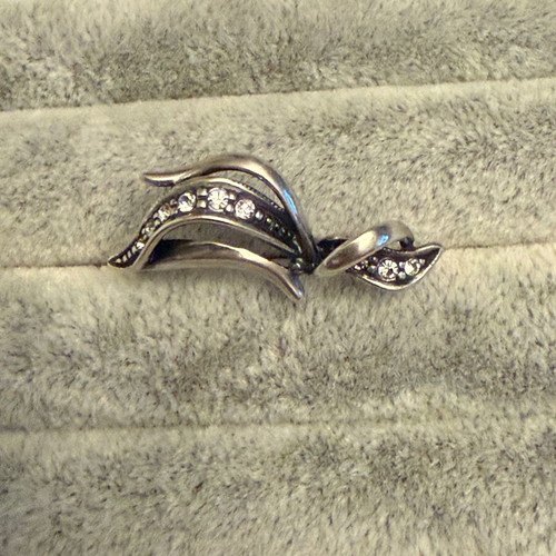 Jenavi silver ring new with Swarovski crystals