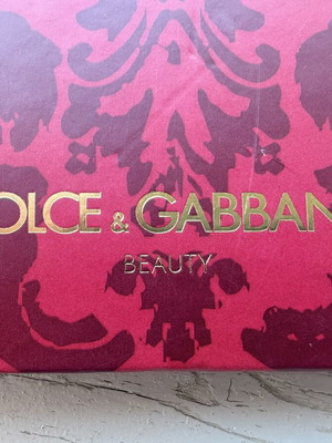 D&G notebook like new