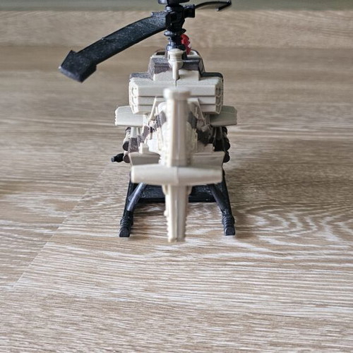 Helicopter toy with 2 military figures like new