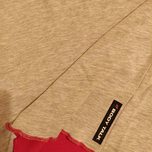 Body Talk reversible sleeveless hoodie used, gray and red, size M
