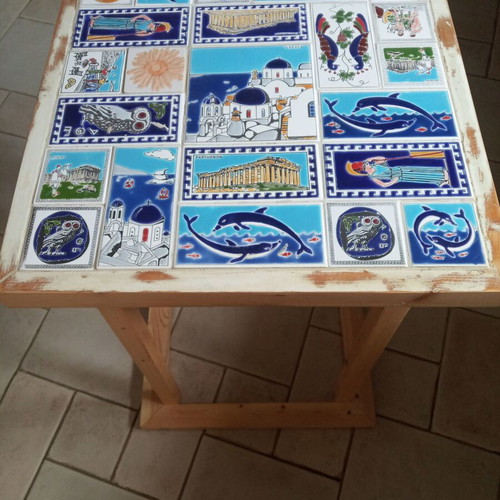 Ceramics Tall Table 45x45 like new with old ceramic tiles and recycled wood