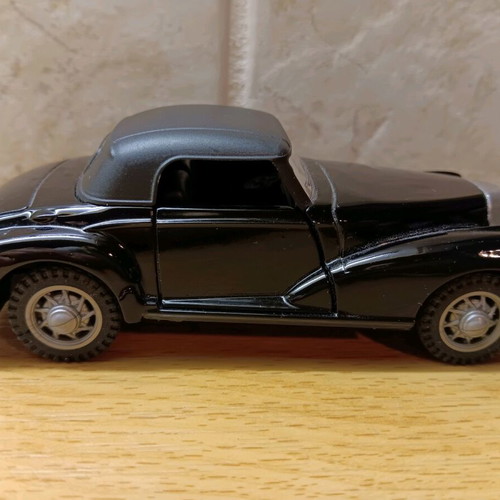 Mercedes 300 S 1955 miniature like new, metal with pullback