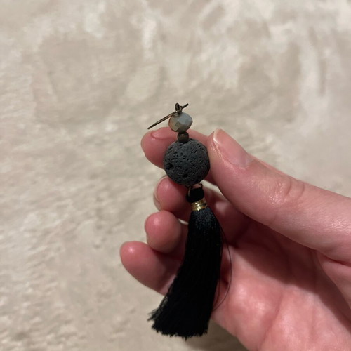 Dangling earrings like new, black