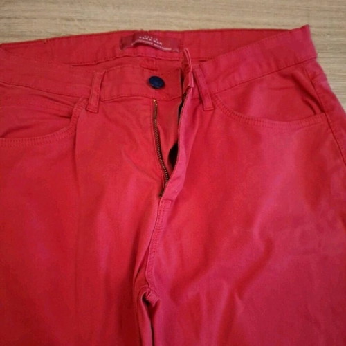 Zara pants size 42 like new, red jean style with elasticity