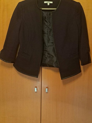 Black crop jacket Cotton4all like new with leather details