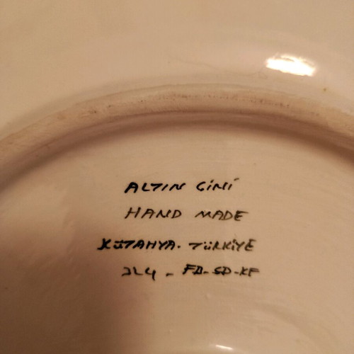 Turkish handmade Kutahya plate like new, decorative ceramic