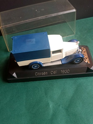 Collectible Citroën C4F Fourgon 1930 model Solido Age d'Or 1/43 like new
