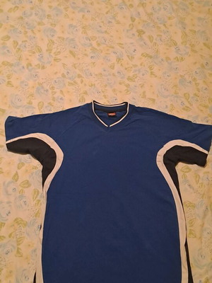 Caan blue T-shirt like new, size XL