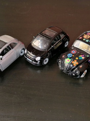 Αυτοκινητάκια Kinsmart μεταχειρισμένα, πακέτο 3, Fiat 500 και Volkswagen Beetle