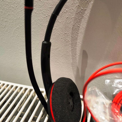 Plantronics Blackwire C3210 On Ear Multimedia Headset with Microphone USB-A new