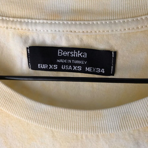 Bershka sleeveless blouse XS new, beige and yellow