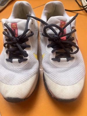 Nike sports shoes size 38.5, white and yellow