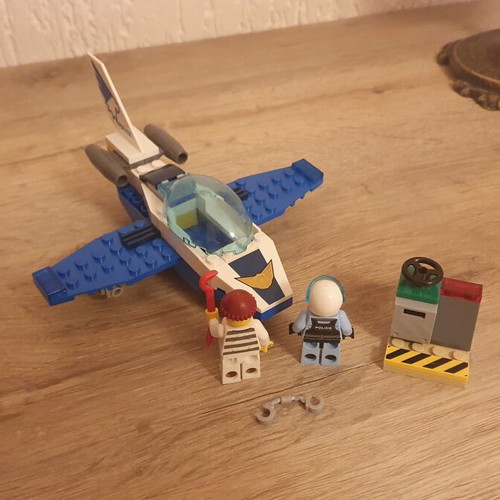 Lego 60206 City Sky Police Jet Patrol used without instructions and box