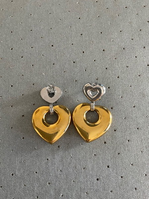 Stainless steel heart earrings in gold and silver