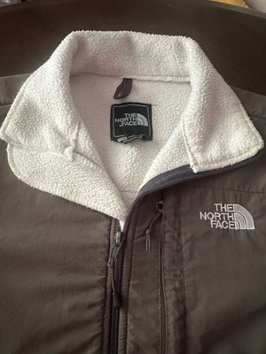 The North Face women's M fleece jacket white with khaki windproof fabric