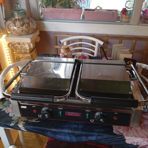 Marreti professional sandwich maker model 813