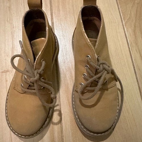 H&M kids boots used, size 28, tan color